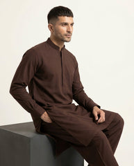 Vigo Star Dark Brown model seated full look