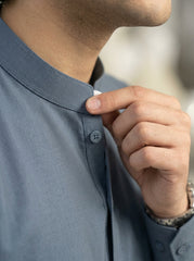 Vigo Star Sky Grey collar and button close-up detail